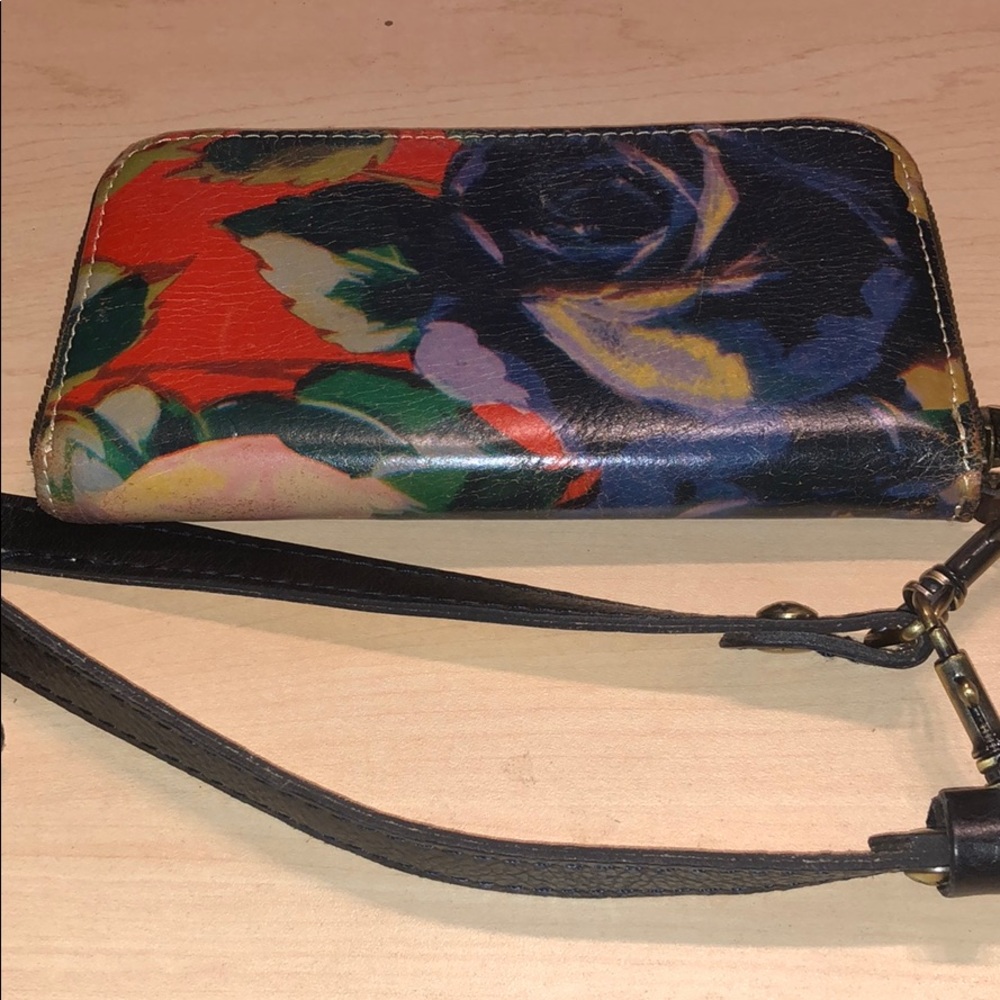 Cross Body Patricia Nash Wallet